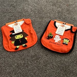 NWT Carter’s Halloween Bib Set